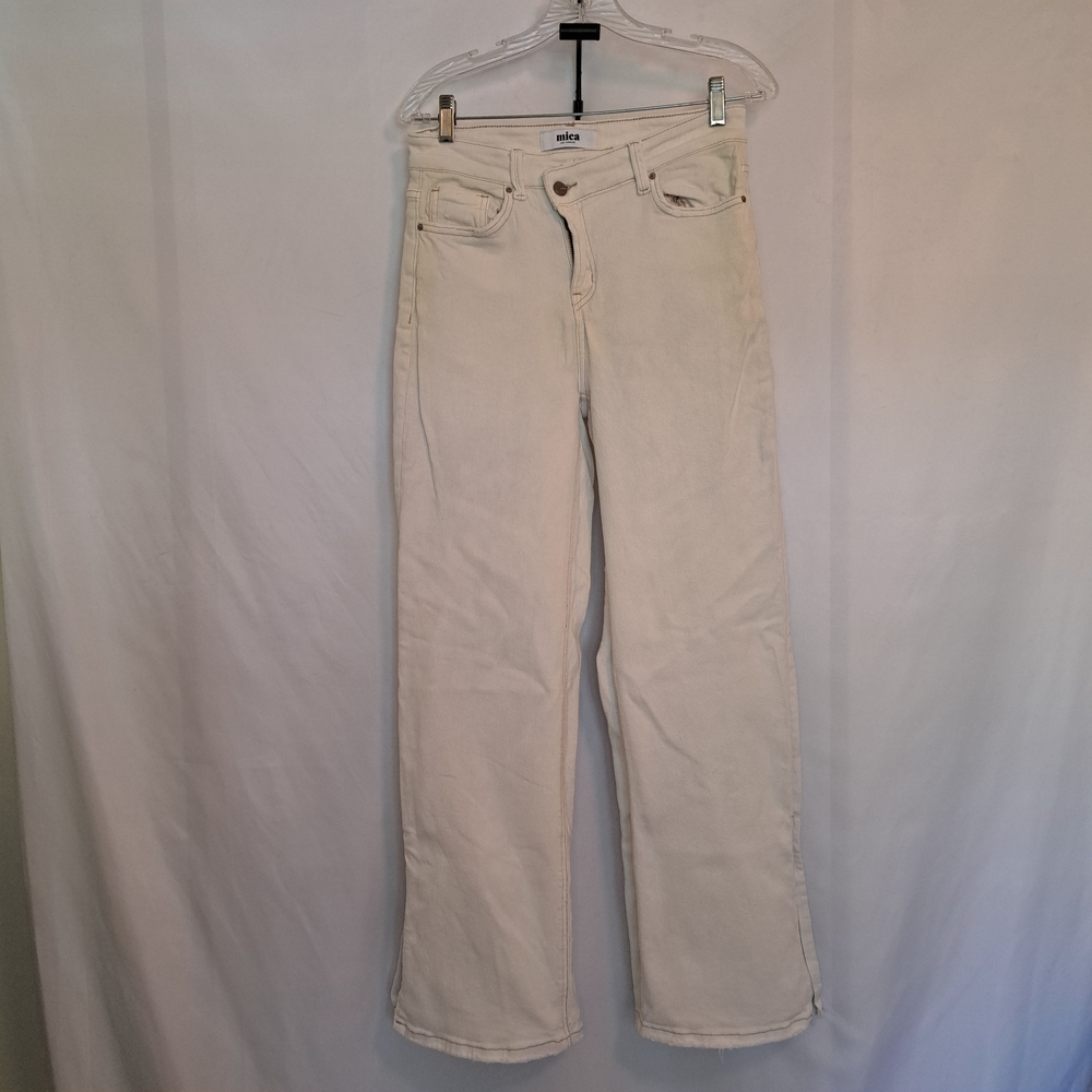 Elegant Cream Flare Jeans